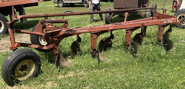 Image of International Harvester 510 equipment image 1