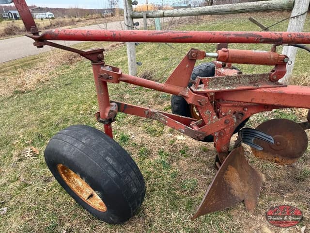 Image of International Harvester 510 equipment image 4
