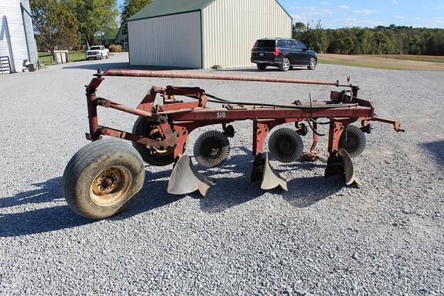 Image of International Harvester 510 equipment image 1