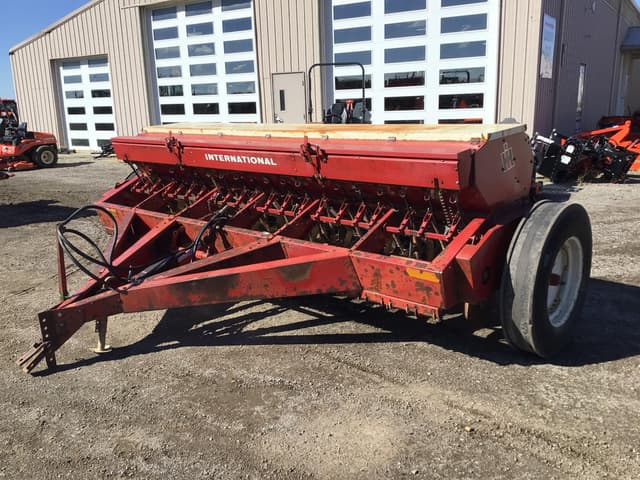 Image of International Harvester 510 equipment image 1