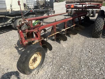 Main image International Harvester 510