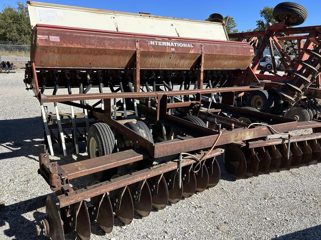 Image of International Harvester 510 Image 0