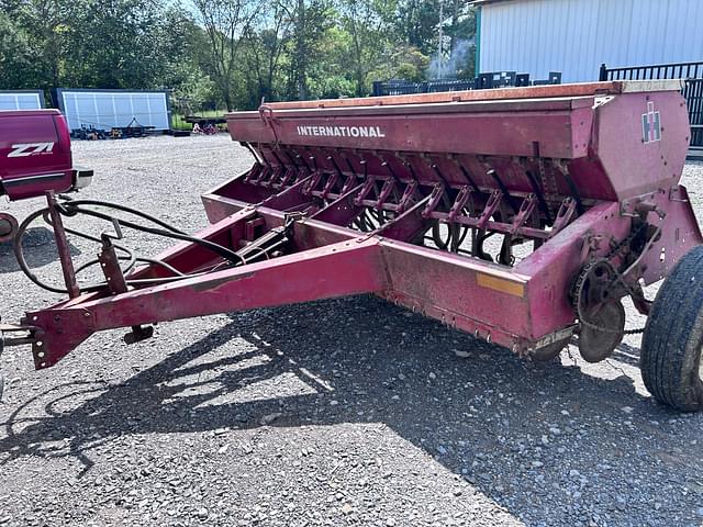 Image of International Harvester 510 equipment image 1