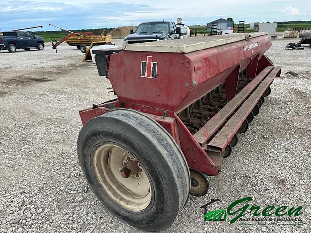 Image of International Harvester 510 equipment image 1