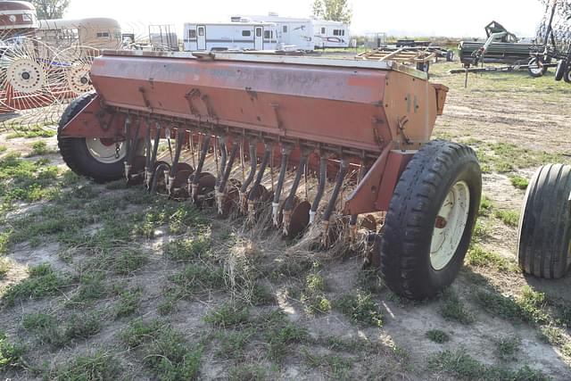 Image of International Harvester 510 equipment image 3