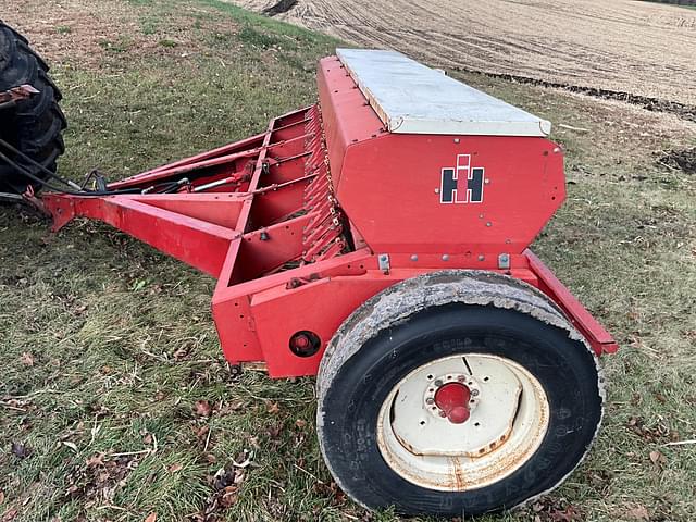 Image of International Harvester 510 equipment image 1