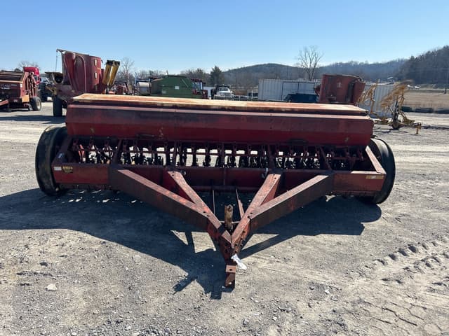 Image of International Harvester 510 equipment image 1