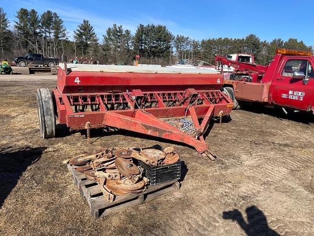 Image of International Harvester 510 equipment image 1