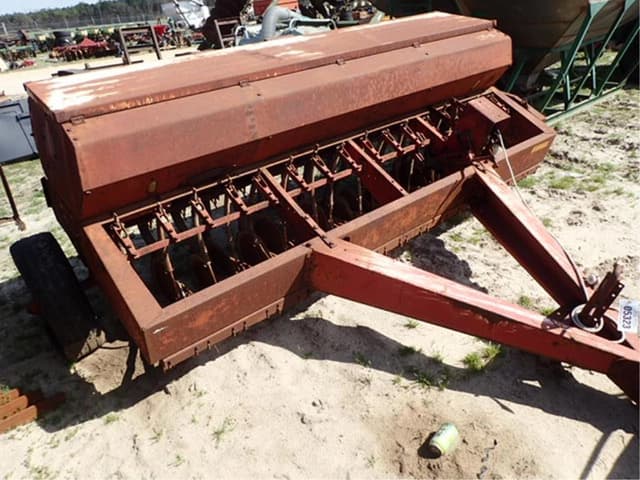 Image of International Harvester 510 equipment image 1