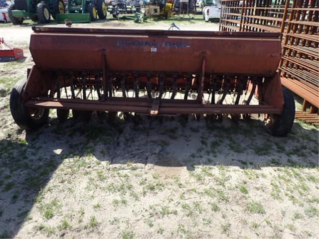 Image of International Harvester 510 equipment image 3