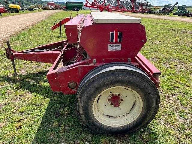 Image of International Harvester 510 equipment image 2