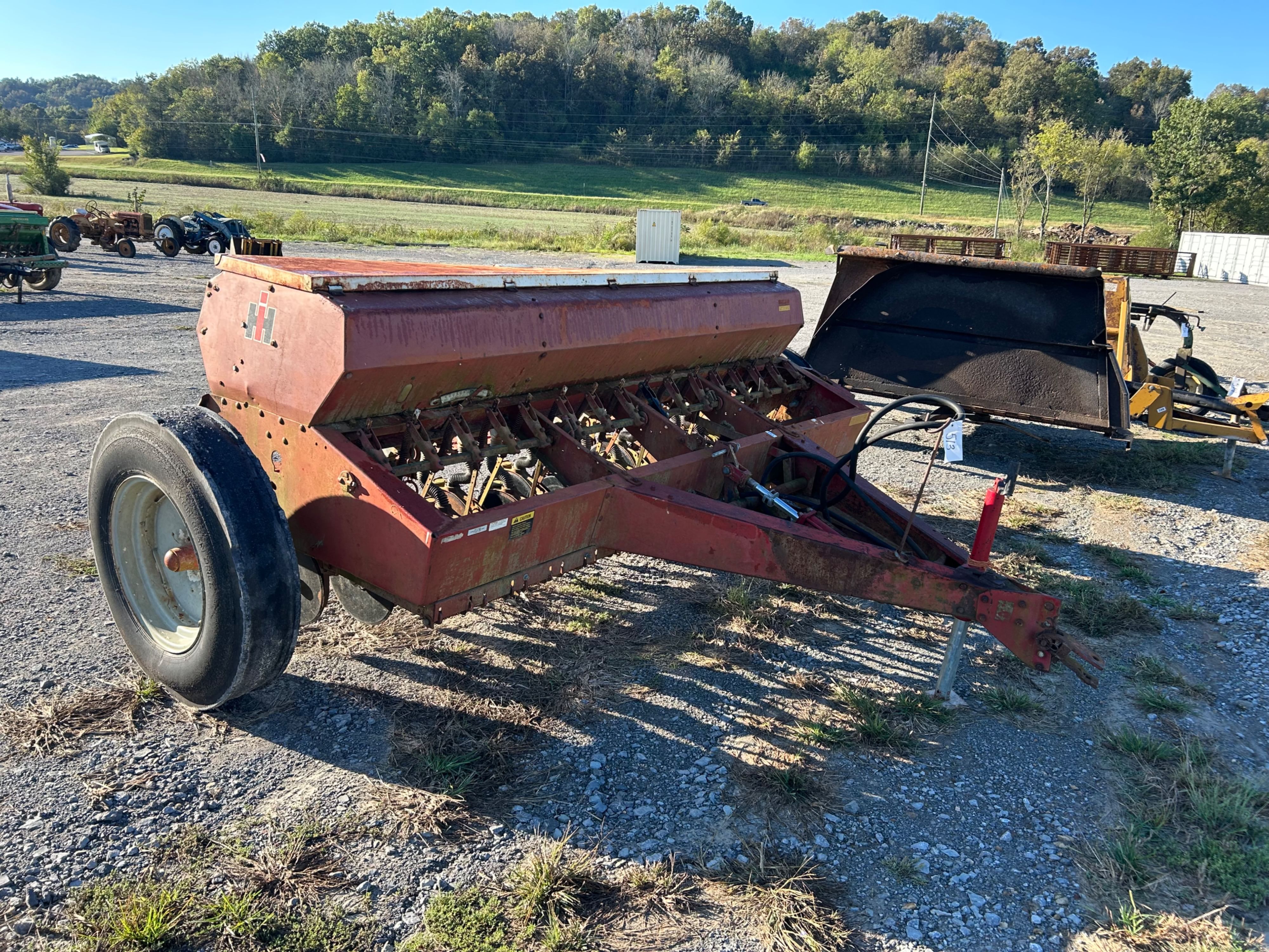 International Harvester 510 Equipment Image0