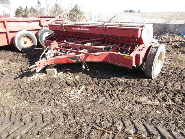 Image of International Harvester 510 equipment image 2