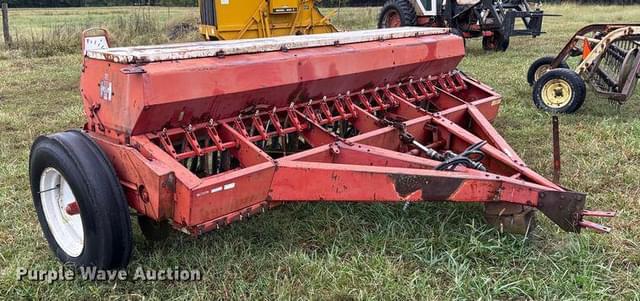 Image of International Harvester 510 equipment image 2