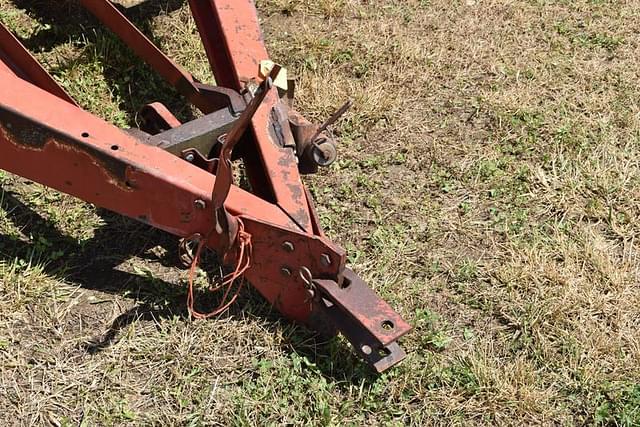 Image of International Harvester 510 equipment image 3