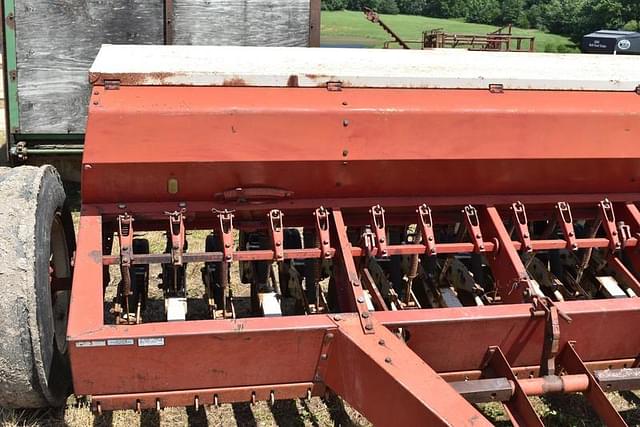 Image of International Harvester 510 equipment image 4