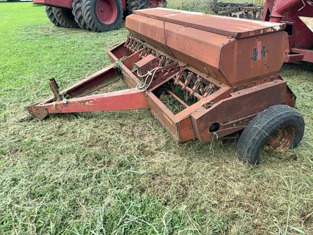 Image of International Harvester 510 equipment image 1