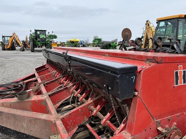 Image of International Harvester 5100 equipment image 2