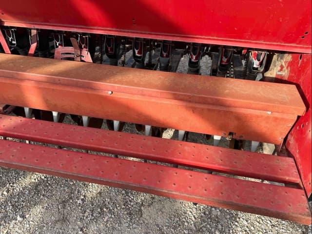 Image of International Harvester 5100 equipment image 4