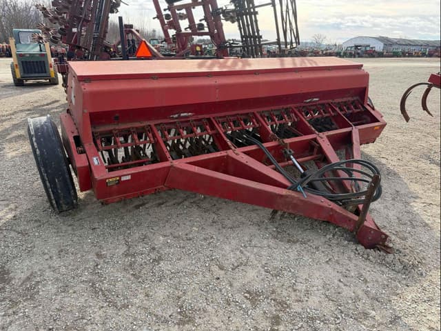 Image of International Harvester 5100 equipment image 1