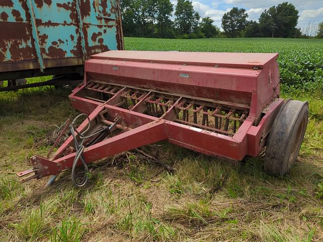 Image of International Harvester 5100 equipment image 2