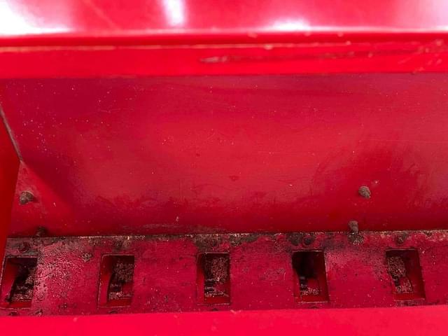 Image of International Harvester 5100 equipment image 4