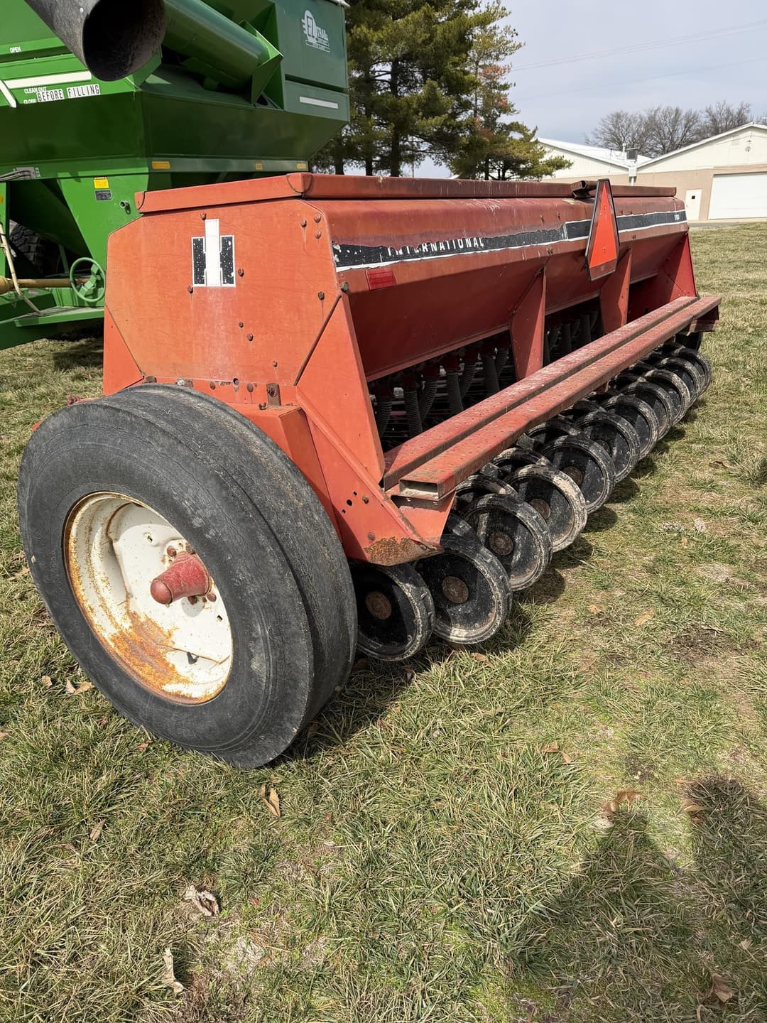 Image of International Harvester 5100 Image 1