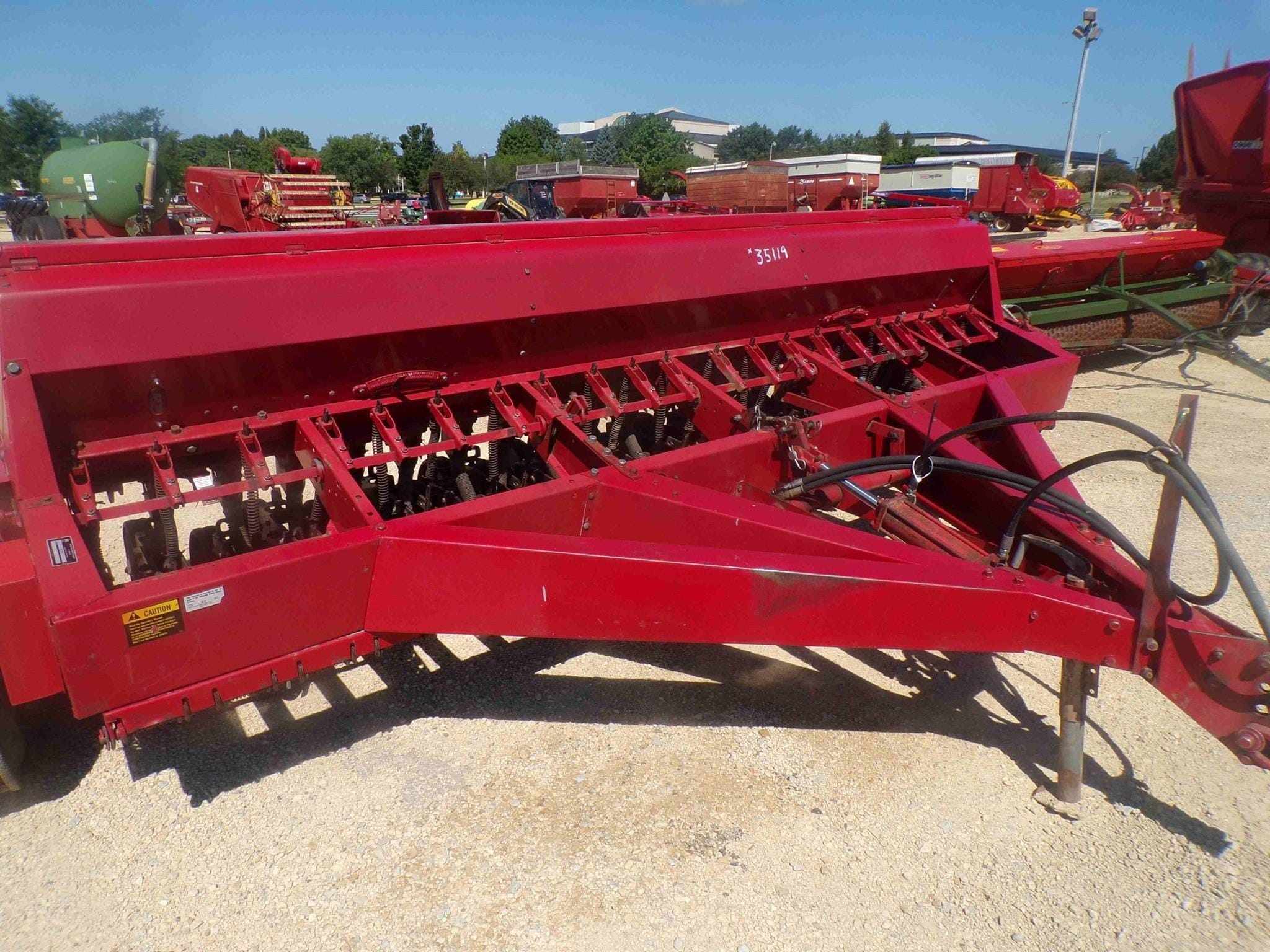International Harvester 5100 Equipment Image0