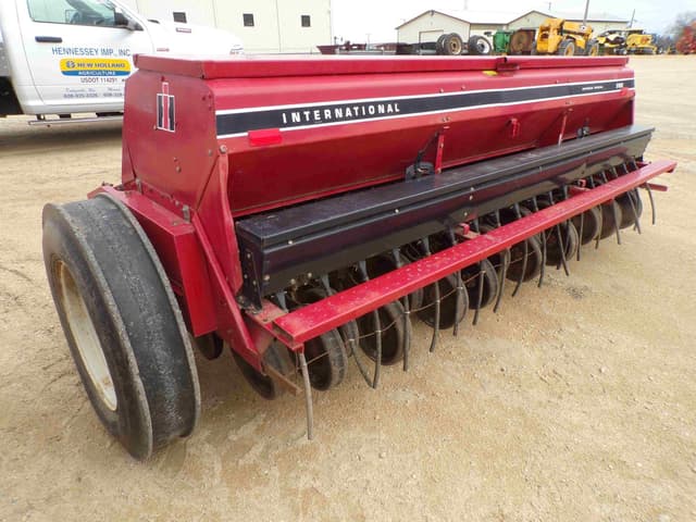 Image of International Harvester 5100 equipment image 3