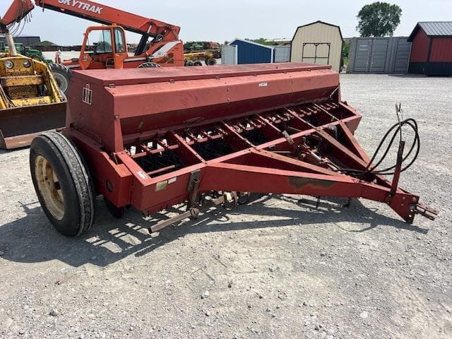 Image of International Harvester 5100 equipment image 2