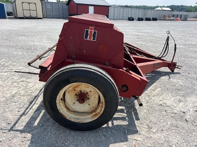 Image of International Harvester 5100 equipment image 3