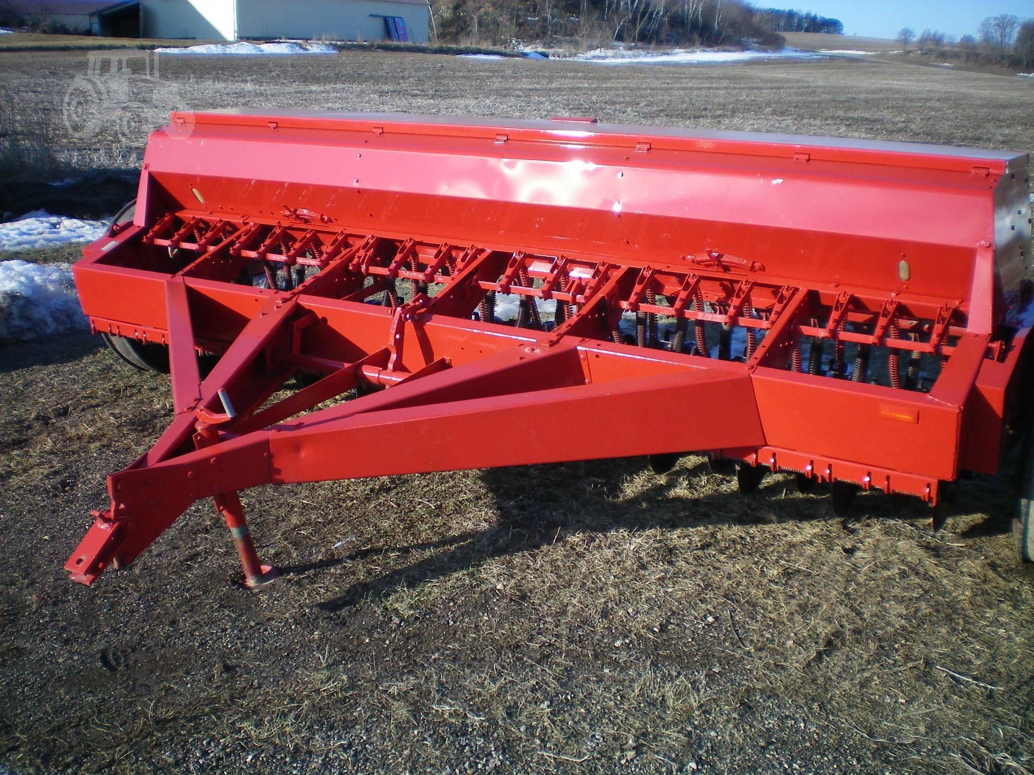 International Harvester 5100 Equipment Image0