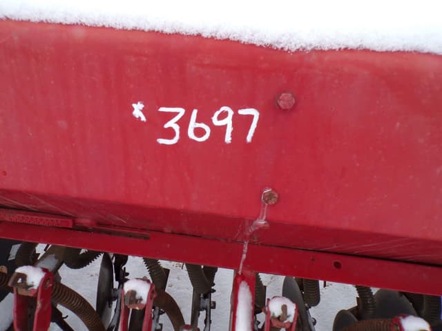 Image of International Harvester 5100 equipment image 1