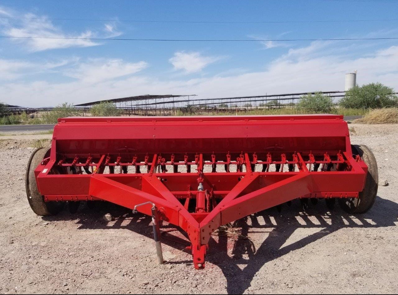 International Harvester 5100 Equipment Image0