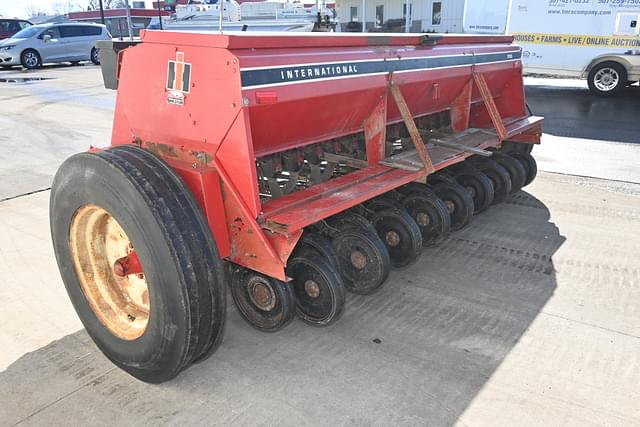 Image of International Harvester 5100 equipment image 4