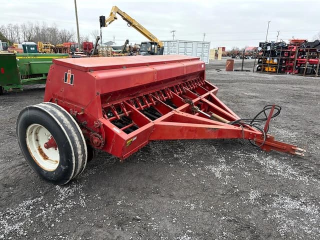 Image of International Harvester 5100 equipment image 4