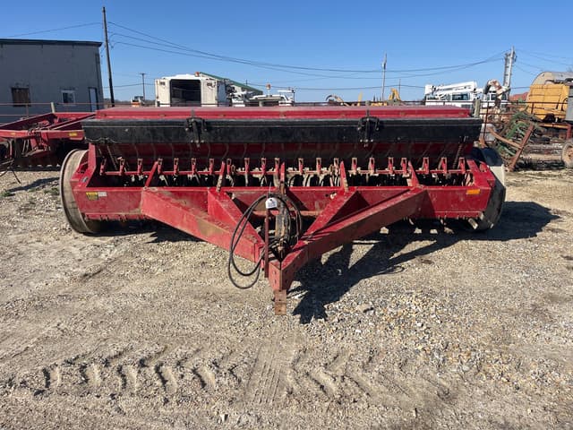 Image of International Harvester 5100 equipment image 1