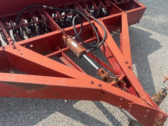 Image of International Harvester 5100 equipment image 4