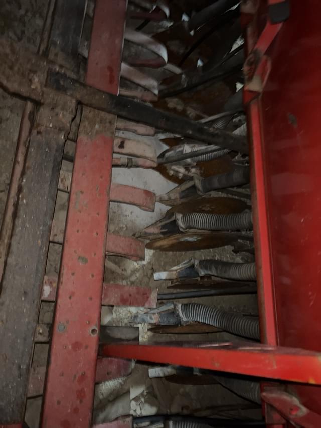 Image of International Harvester 5100 equipment image 3