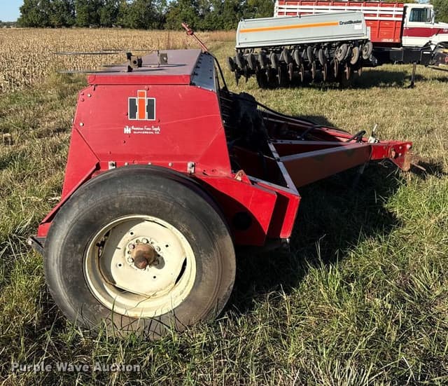 Image of International Harvester 5100 equipment image 3