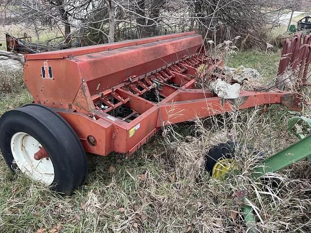 Image of International Harvester 5100 equipment image 2