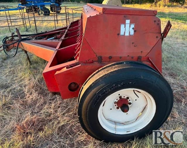 Image of International Harvester 5100 equipment image 3