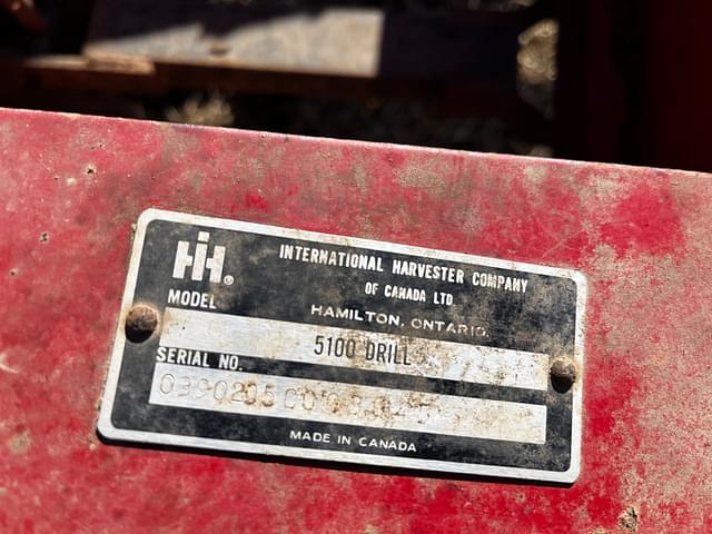 Image of International Harvester 5100 equipment image 4