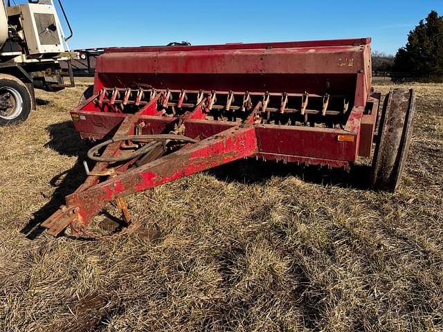 Image of International Harvester 5100 equipment image 1