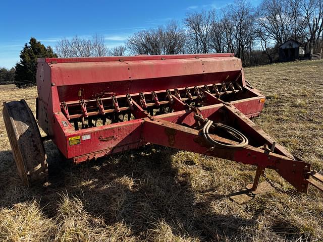 Image of International Harvester 5100 equipment image 2