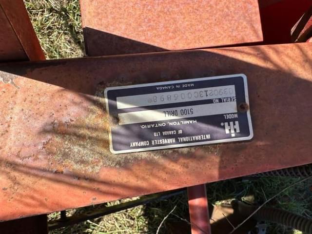 Image of International Harvester 5100 equipment image 1