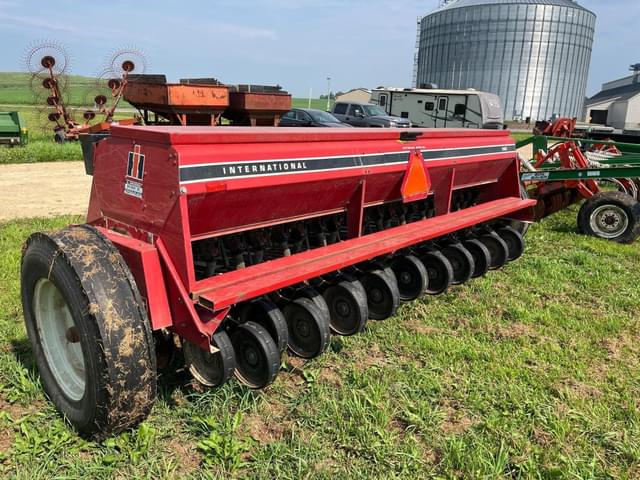 Image of International Harvester 5100 equipment image 3