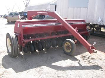 Main image International Harvester 5100