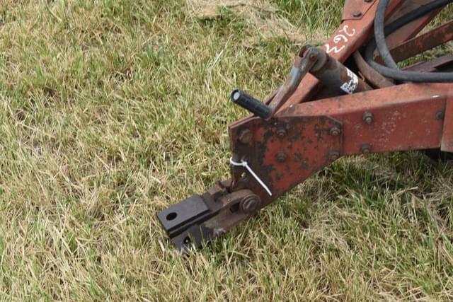 Image of International Harvester 5100 equipment image 3