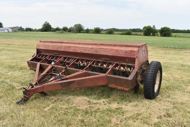 Image of International Harvester 5100 equipment image 2